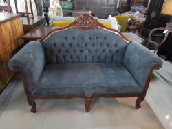Victorian sofa 2 seater W.168 D.73 H.119 cm.