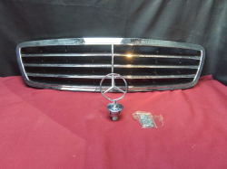 Front Grille Mercedes Ben and Logo.