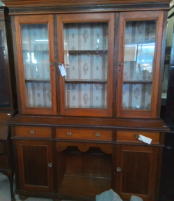 Welsh Dresser.
W. 41 L. 147 H. 208 cm. 
Ref. 172 B. 7