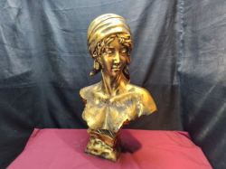 Bust Gypsy Girl
H.68