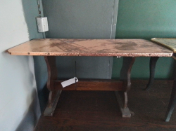 CCoffee Table Copper Top.
W.39 L.86 H.45 cm.
Ref.221 B.8 