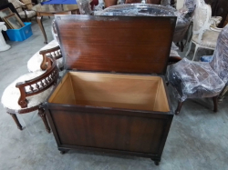 Wooden Coffer.
W.48 L.92 H.65 cm.