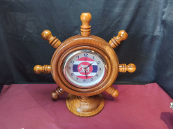 Wooden Clock.
W.47 H.46 Cm.