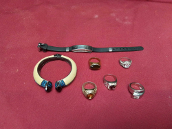 Mixed Accessories.