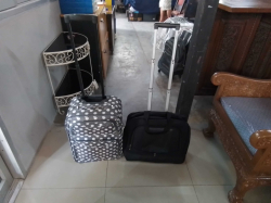 2x Suitcase .