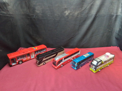 5x Of Bus Car Models. 