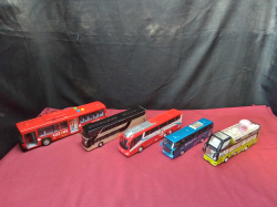 5x Of Bus Car Models.