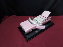Cadillac Eldorado Biarritz 1959 Car Model.
L.34 Cm.
