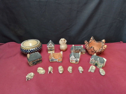 Mixed lot of decorations