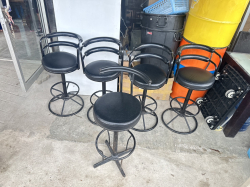 5x Bar Stools.