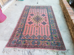 Carpet.
W.145 L.227 Cm.