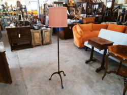 Standard Lamp.
W.39 H.144 Cm.
Ref.196 N.10