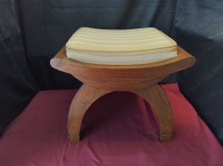 Wooden Stool.
W.41 L.45 H.42 Cm.