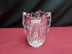 Crystal Vase.
W.11 H.16 Cm.