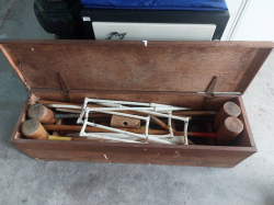 English Croquet game set four player in wooden box