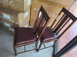 2x Oak Highback Chairs.
Ref.162 B.10 