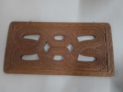 Carved Wooden Panel.
H.30 W.60 Cm.