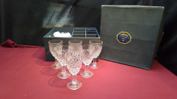 6x Cherry Crystal Glasses.