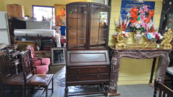 A Nice Oak Bureau Bookcase.(133) D.42 W.90 H.202 Cm.