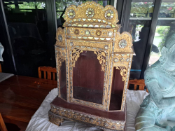 A Burmese teak gold-plated shrine Dispplay cabinet. Approx. W.70 cm H.105 cm Depht 40 cm