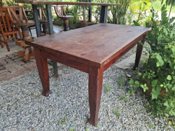 A heavily hardwood teak dining table. Approx. 90x160 Cm H.75 cm