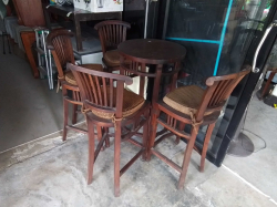 4 Wooden Height chairs with cushions and Indonesian Round Pedestal Table. W. 60 Cm H. 100 cm