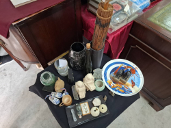 A Mixed lot of ceramic items
