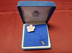 Aynsley ceramic antique flowers brooch