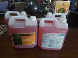 4 Tanks of Multipurpose cleaner. ( 4 Lite)