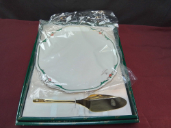 Box of Cake plate with golden serving spoon by Valentino Italy. W.26Cm.