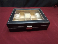 A Large Watch Case. W.20 L.26 H.8 Cm.