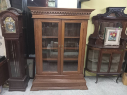 An Lovely Teak Wood Display Cabinet with key. W.138 D.45 H.193 Cm.