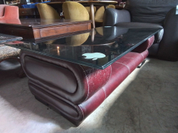 A Coffee Table with Tempered Glass Top. W.75 L.138 H.43 Cm.