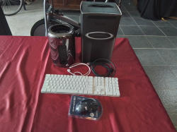 Apple Mac Pro (Late 2013)
- 3.5 GHz 6-Core Intel Xeon E5
- 64GB RAM
- 500 GB SSD
- Apple keyboards included
- Mouse included
- Original box included