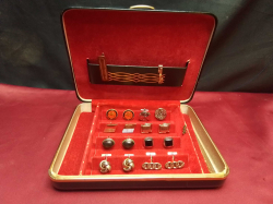18 Vintage Mens Cufflinks Tie Clip set in the case.