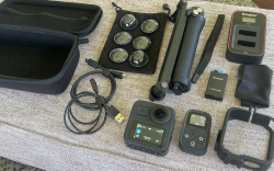 GoPro Max 360,5,7K,not often used,good condtion,Ojektives no Scratches Selfie-Stick,2 Batteries with charger,Remote Control, 6 Lens-Protectors,memory card 128 G.Protect-Frame for Mic,or Light,
GoPro-Bag 