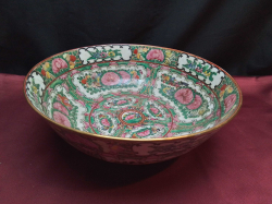Vintage Famille Rose Japanese Porcelain 10
