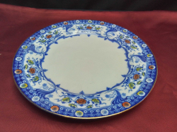 Vintage Floral Plate stamped to base. W.26 Cm.