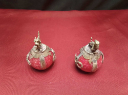 2 beautiful red Jade paper weights decorated with dragon and tiger.H.6 Cm.