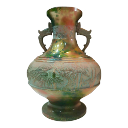 Antique bronze vase, nice colored beautifully decorated and with a great finish. W.18 H.25 Cm.
