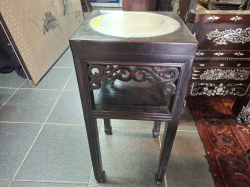A Square carved marble top table. Approx. 35x35 cm H.77 cm