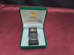 A high quality watch lighter with velvet box.