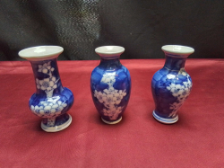 3 Chinese blue and white prunus pattern vases 4.5