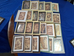 A mixed size of 23 pieces wall decorating pictures, approximate overall 20x20 cm 