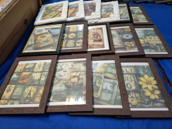 A mixed size of 15 pieces wall decorating pictures, approximate overall 20x20 cm* can be sell separate 100/pcs