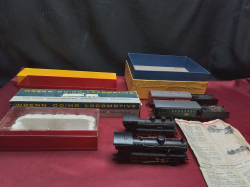 Italian Riva Rossi Locomotives and 4 Carriages, with 4 empty boxes. 