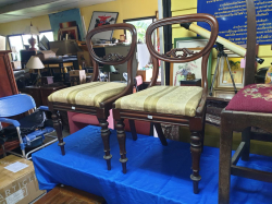 A beautiful pair of William IV C,1840 mahogany side chairs with carved shaped rails to the back