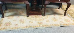 A thick ambitious style rug sold as seen. 68x134 Cm.