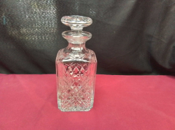 A Beautiful Heavy Vintage Lead Crystal Decanter 9