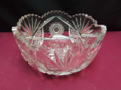 A Lovely Cystal Fruit Bowl.W.21 H.10 Cm